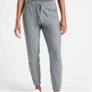 🌷Athleta Farallon jogger